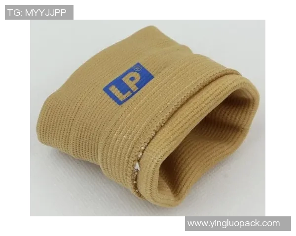 足球装备选购指南：精选护腕推荐助你提升比赛表现