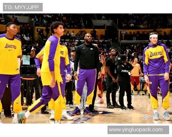 2009年湖人队与黄蜂队激战回顾：经典对决与精彩瞬间全解析