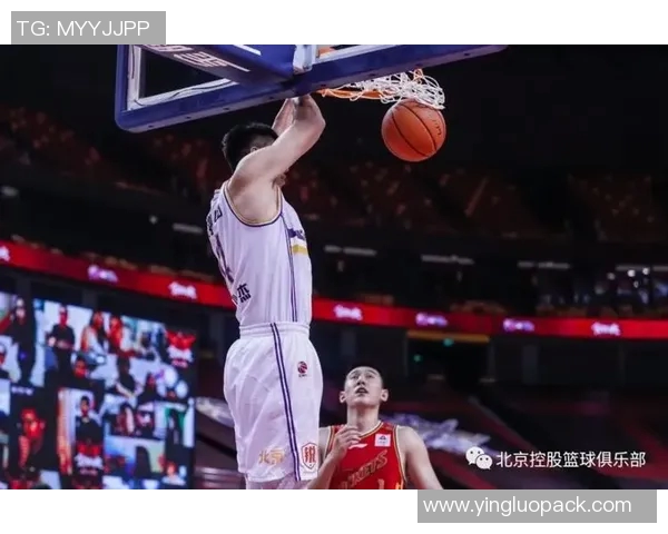 北京北控凤凰迎战大连队期待精彩对决展现足球魅力与团队精神