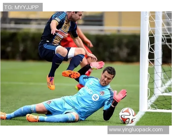 狼队与热刺2018年激战回顾：英超赛场上的精彩对决与战术较量